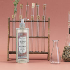 The Rerum Natura Shampoo Organic Certified (380 ml) in a pump dispenser